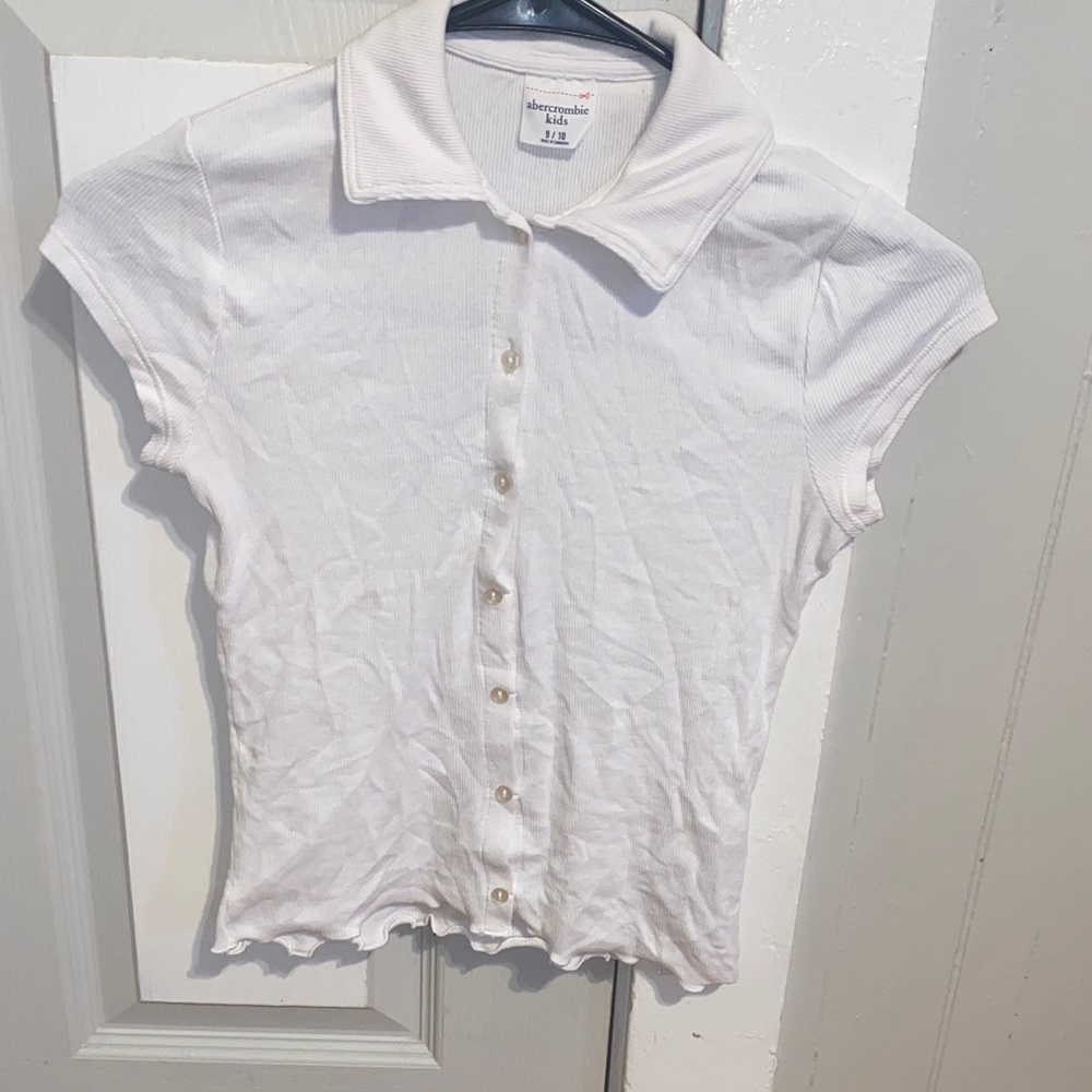 2000s White Button Up Top Short sleeve with a Collar